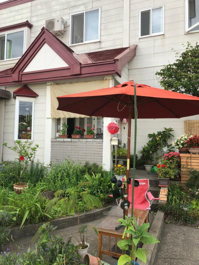 Guest House Chara Hirosaki Bagian luar foto